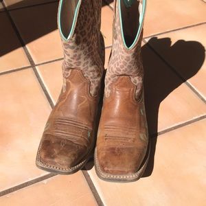 Girls Ariat boots